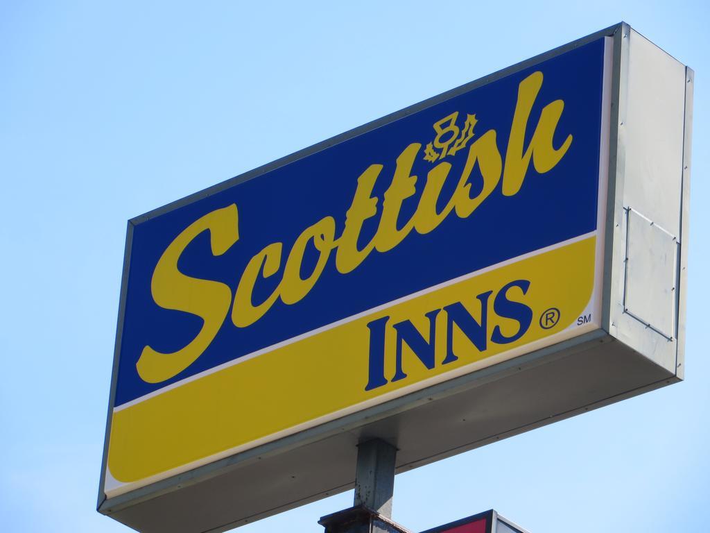 Scottish Inns Richmond Hill Bagian luar foto