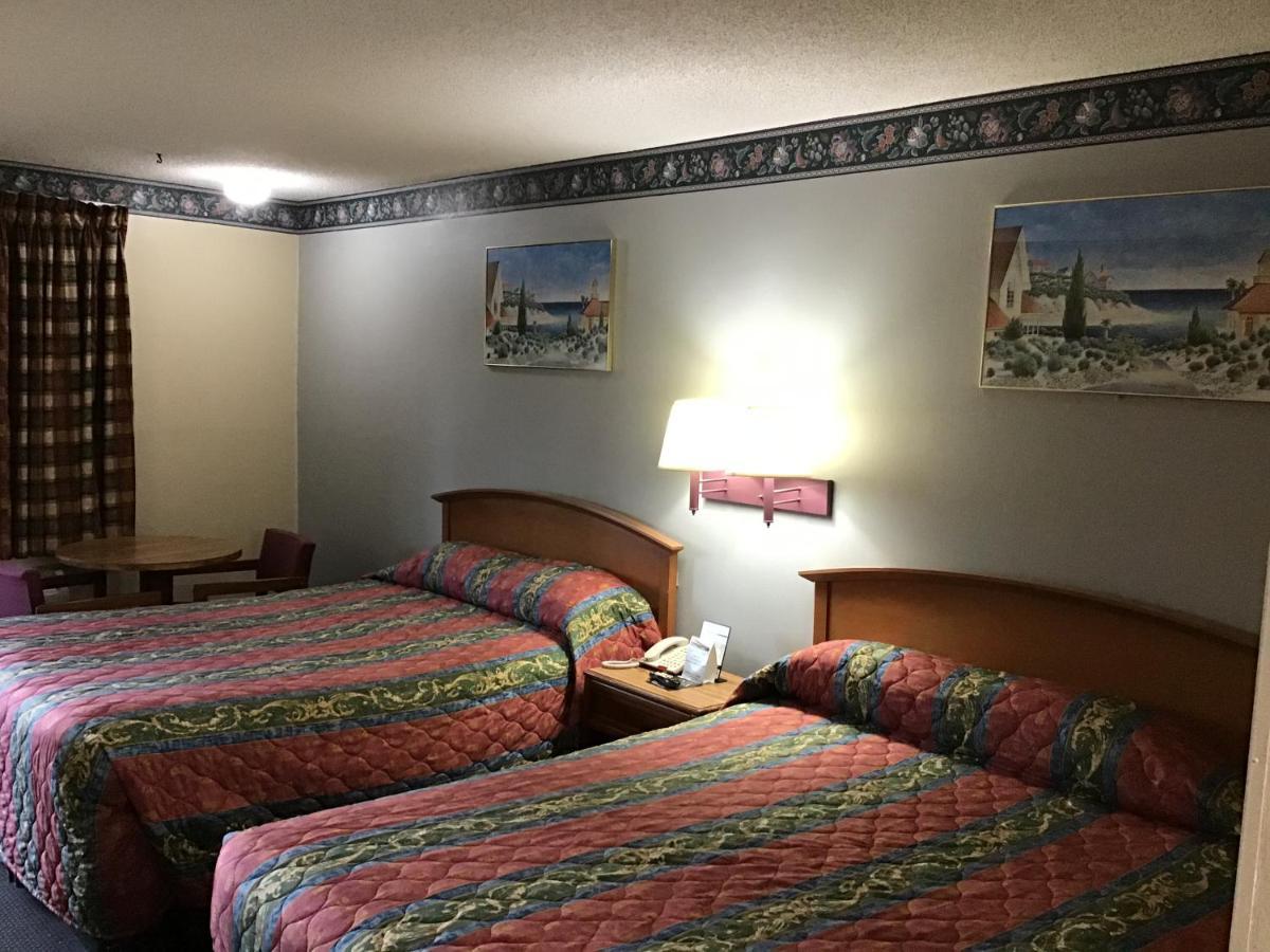 Scottish Inns Richmond Hill Bagian luar foto
